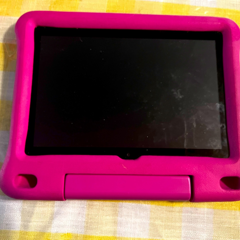 Amazon fire 7 kids tablet with case